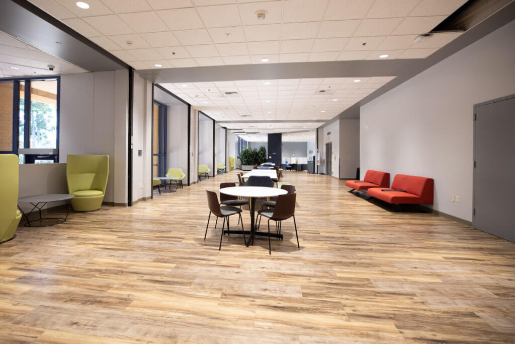 West Courtyard Lounge